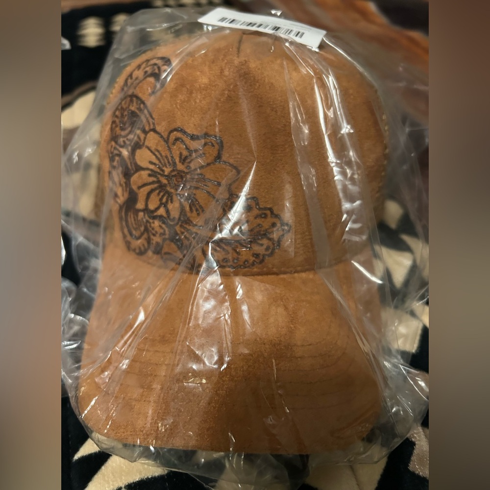 Brand new-burned cap - Picture 2 of 3
